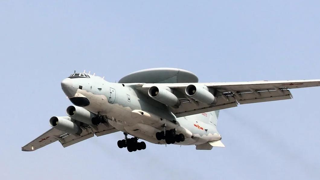 空警預(yù)警機(jī)2000，技術(shù)前沿的空中衛(wèi)士，技術(shù)前沿的空中衛(wèi)士——空警預(yù)警機(jī)2000