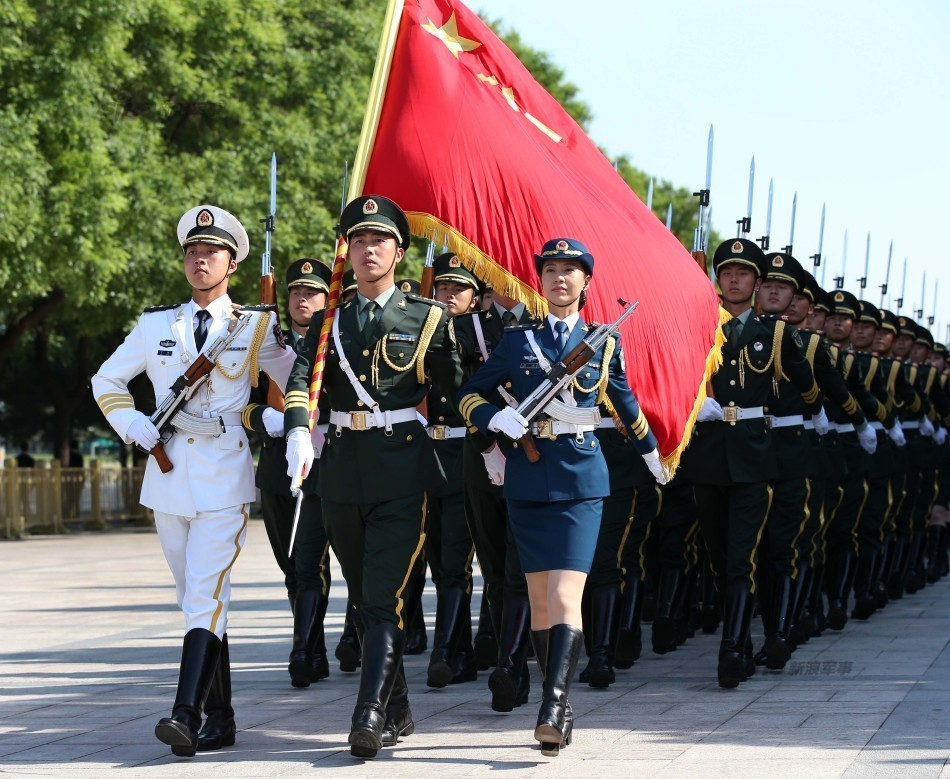 檢閱女兵儀仗隊，榮耀與力量的展現(xiàn)，檢閱女兵儀仗隊，榮耀與力量的璀璨瞬間