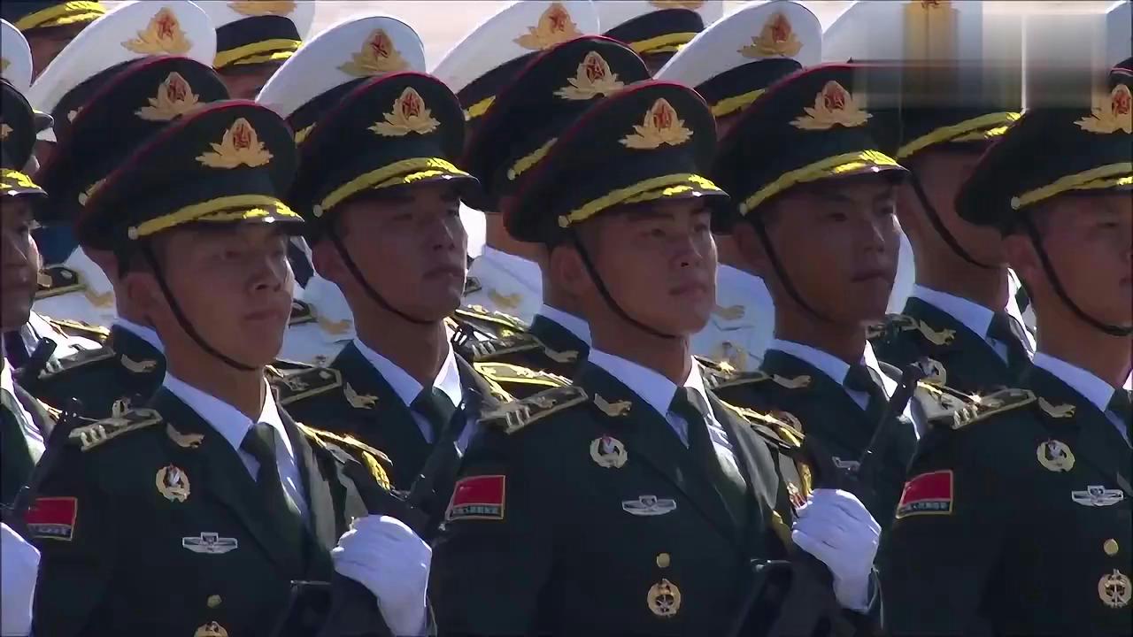 三軍儀仗隊(duì)霸氣視頻，展現(xiàn)雄壯軍威與卓越風(fēng)采，三軍儀仗隊(duì)雄壯風(fēng)采霸氣展現(xiàn)視頻，彰顯卓越軍威與風(fēng)采