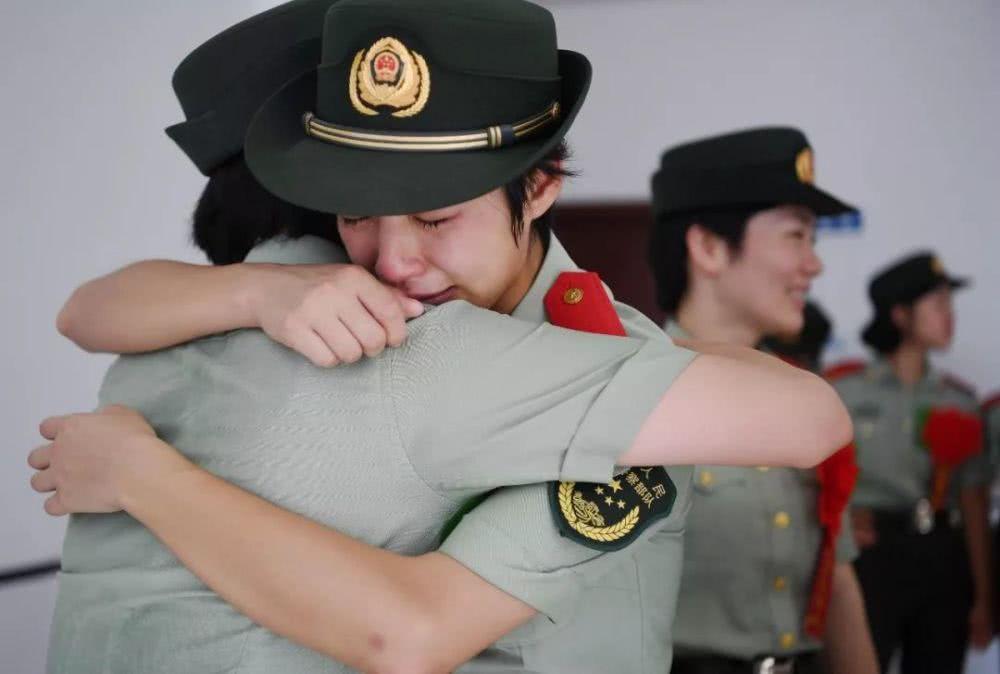 關(guān)于21式各軍種八一臂章的探討，關(guān)于各軍種八一臂章的探討，深入解析21式臂章特點