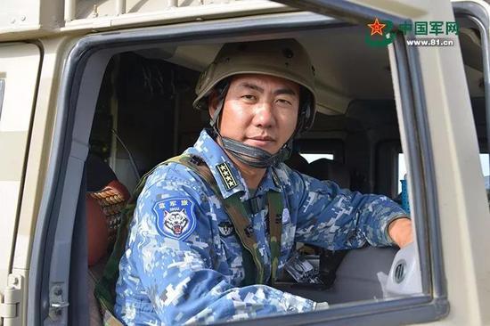 滿廣志現(xiàn)在是什么軍銜？深度解析其軍事生涯及成就，滿廣志的軍銜與軍事生涯，深度解析及成就概覽