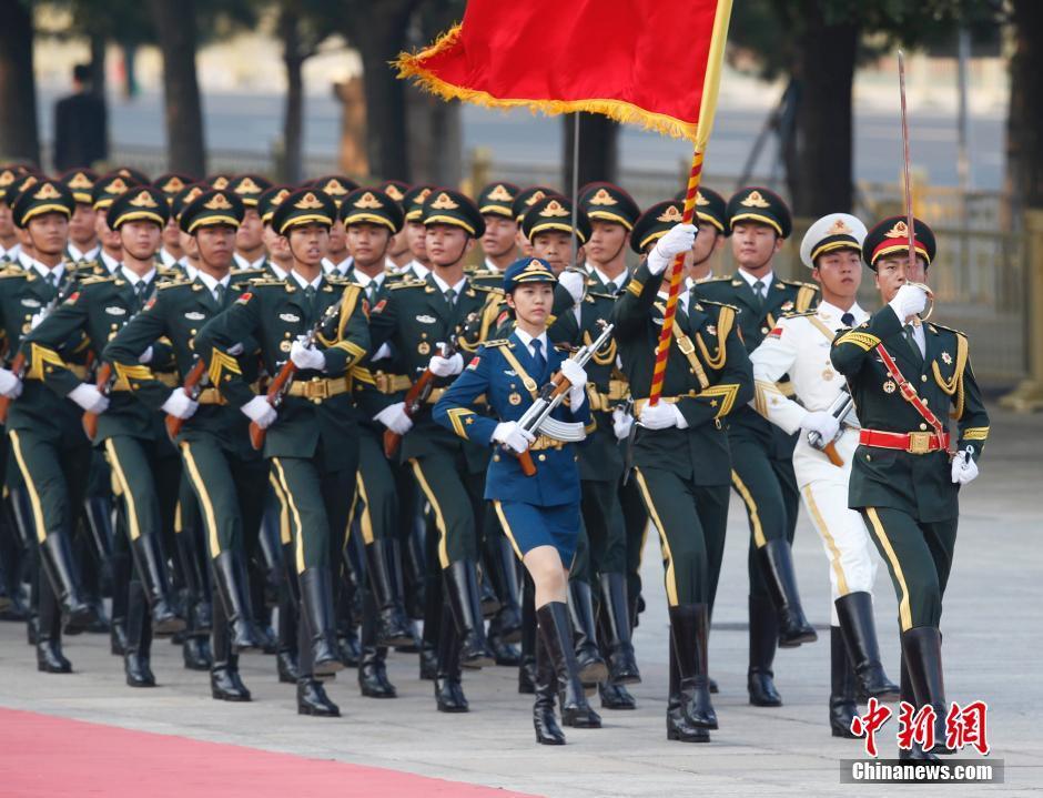 三軍儀仗隊(duì)高清大圖，展現(xiàn)榮耀與威嚴(yán)的壯麗畫卷，三軍儀仗隊(duì)壯麗畫卷，榮耀與威嚴(yán)的高清展示