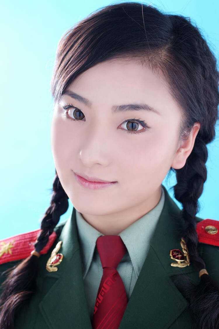 中國最漂亮的女兵照片第一名——展現(xiàn)英雄之美與榮耀印記，中國女兵第一名，榮耀印記與英雄之美的璀璨瞬間