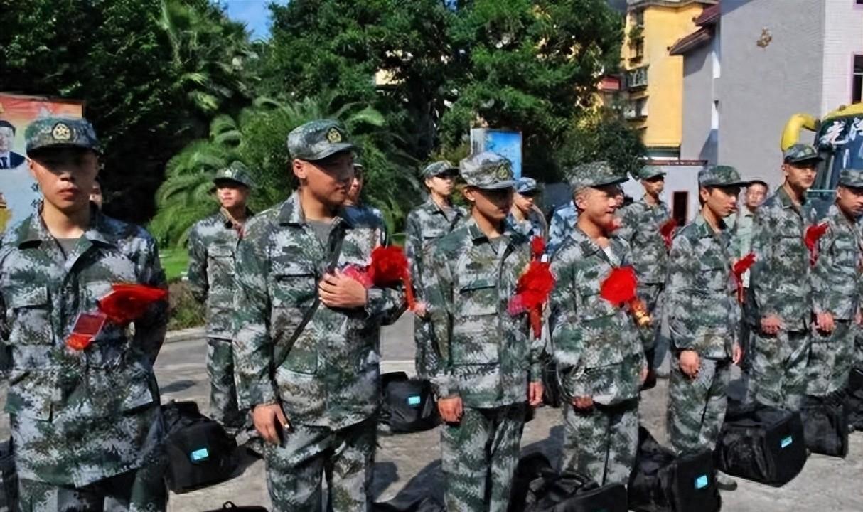 中央軍事委員會組成人員表及其職責(zé)與重要性，中央軍事委員會組成人員表、職責(zé)與重要性解析