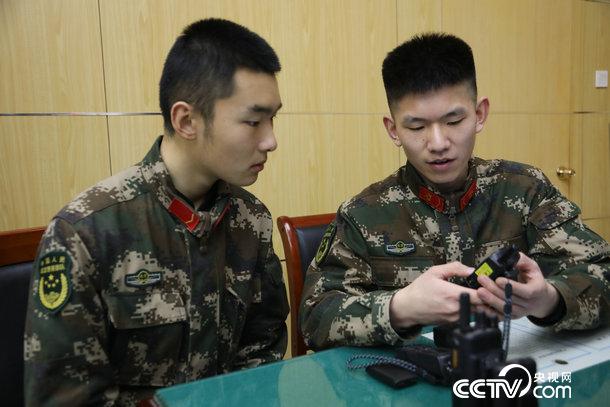 國防軍事頻道大家談，深度探討軍事話題，共筑國防強國夢，國防軍事頻道深度探討，共筑國防強國夢，軍事話題大家談