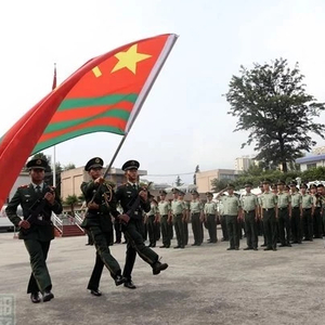 武警部隊(duì)軍旗，榮耀的象征與力量的體現(xiàn)，武警部隊(duì)軍旗，榮耀與力量的象征