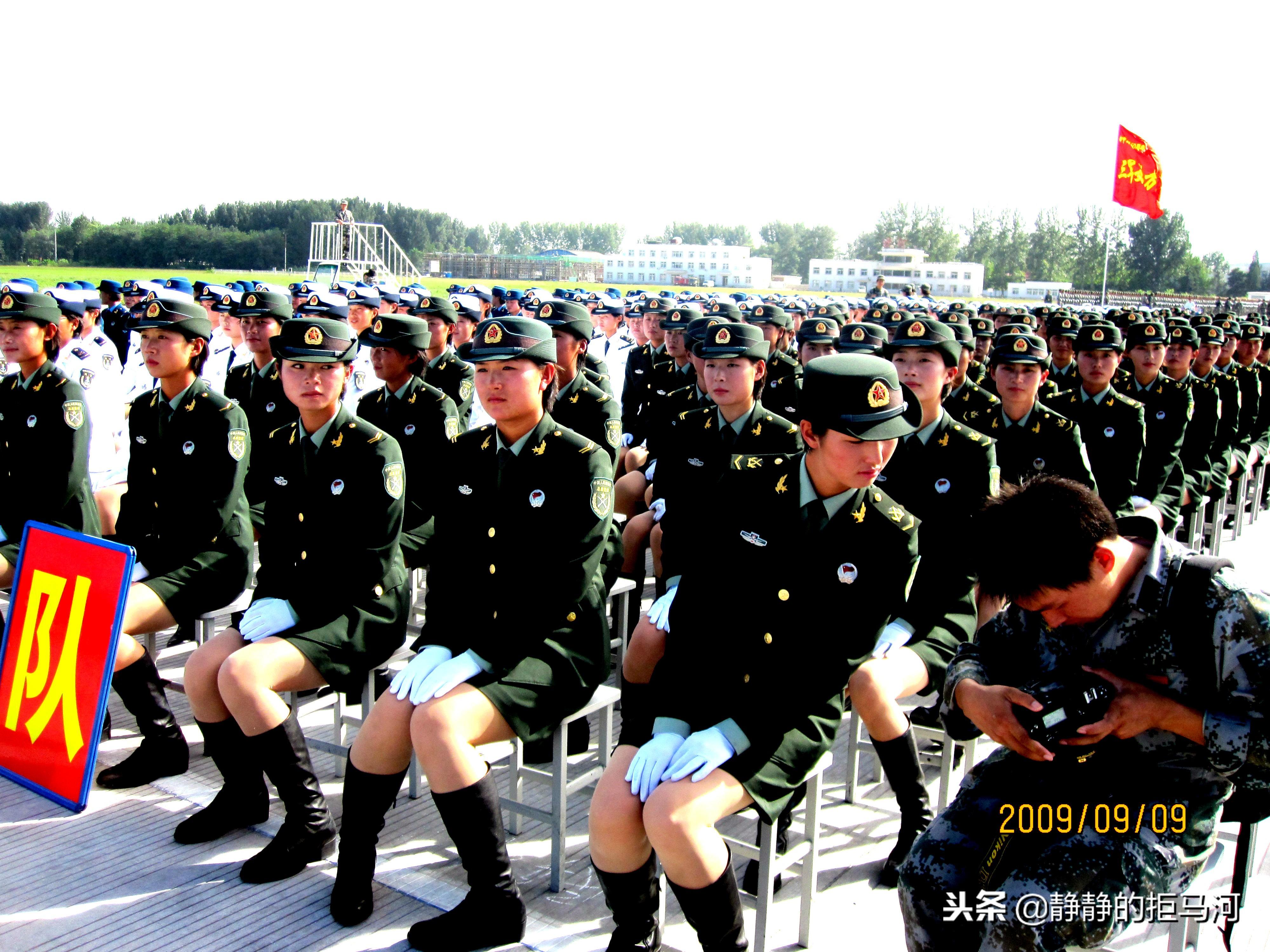 閱兵扭錯(cuò)頭的士兵怎么樣了？深入了解事件背后的故事，閱兵扭錯(cuò)頭的士兵后續(xù)如何？事件背后的故事揭秘