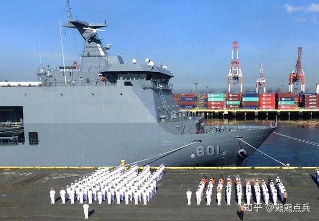 中國海軍節(jié)閱兵，展現(xiàn)中國力量的壯麗畫卷——紀(jì)念中國海軍節(jié)2022年盛大閱兵活動，中國海軍節(jié)盛大閱兵，展現(xiàn)力量與榮耀的壯麗畫卷 2022年紀(jì)念活動回顧