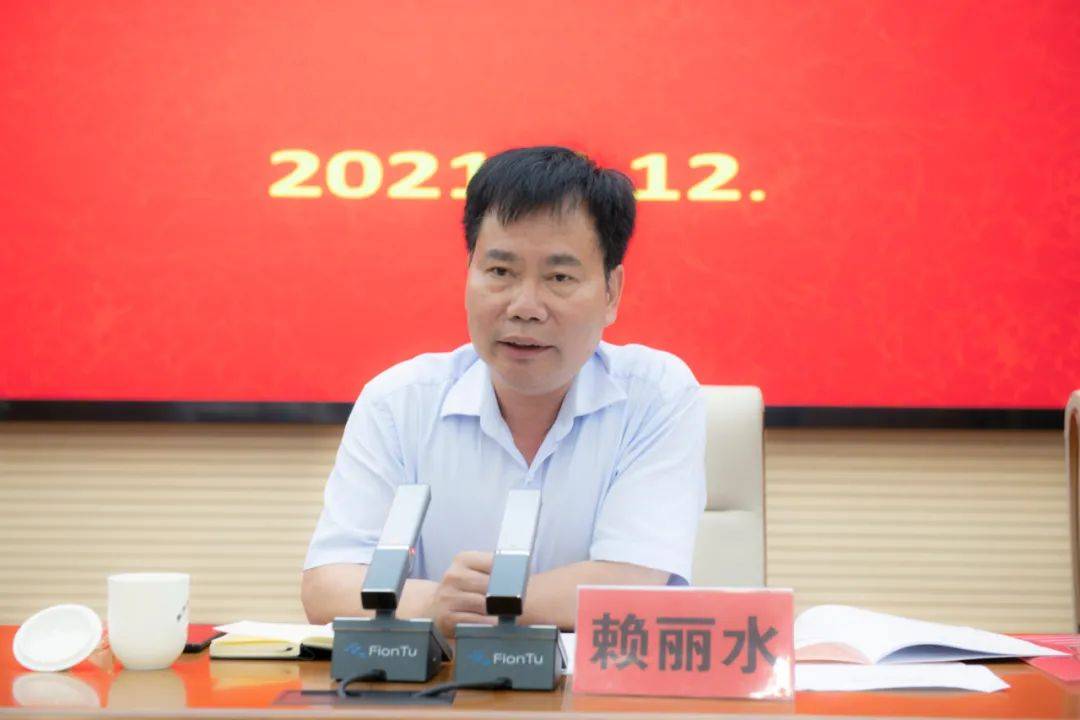 二四六香港資料期期中，深度解析與SEO優(yōu)化策略，深度解析香港期期中資料，SEO優(yōu)化策略揭秘