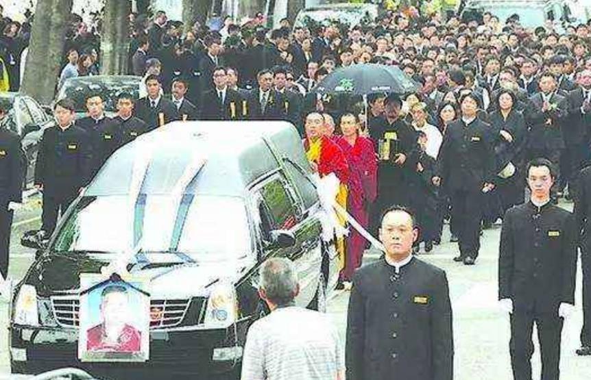 澳門天天六開彩開獎(jiǎng)結(jié)果，探索彩票背后的秘密與未來展望（關(guān)鍵詞，澳門彩票，開獎(jiǎng)結(jié)果，預(yù)測(cè)分析），澳門彩票開獎(jiǎng)結(jié)果揭秘，探索過去、預(yù)測(cè)未來（深度分析）