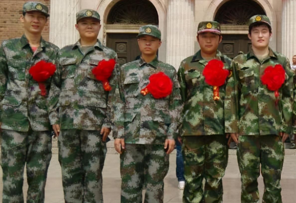 大學(xué)生當(dāng)兵的要求，全面解讀招募標(biāo)準(zhǔn)與條件，全面解讀大學(xué)生當(dāng)兵招募標(biāo)準(zhǔn)與條件